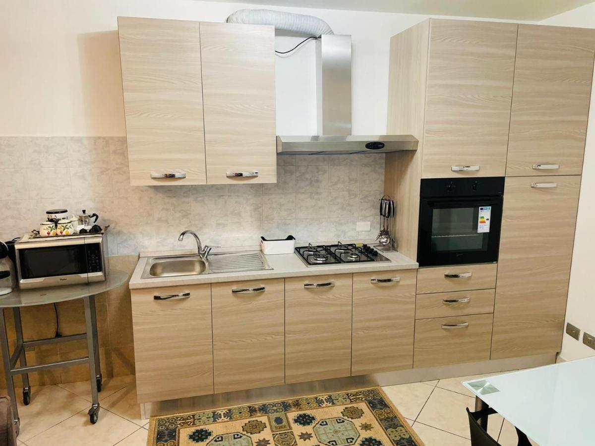 Casa Dei Fiori 3 Leilighet Somma Lombardo Eksteriør bilde